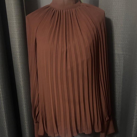H&M Chocolate Brown Pleated Blouse - Picture 6 of 6